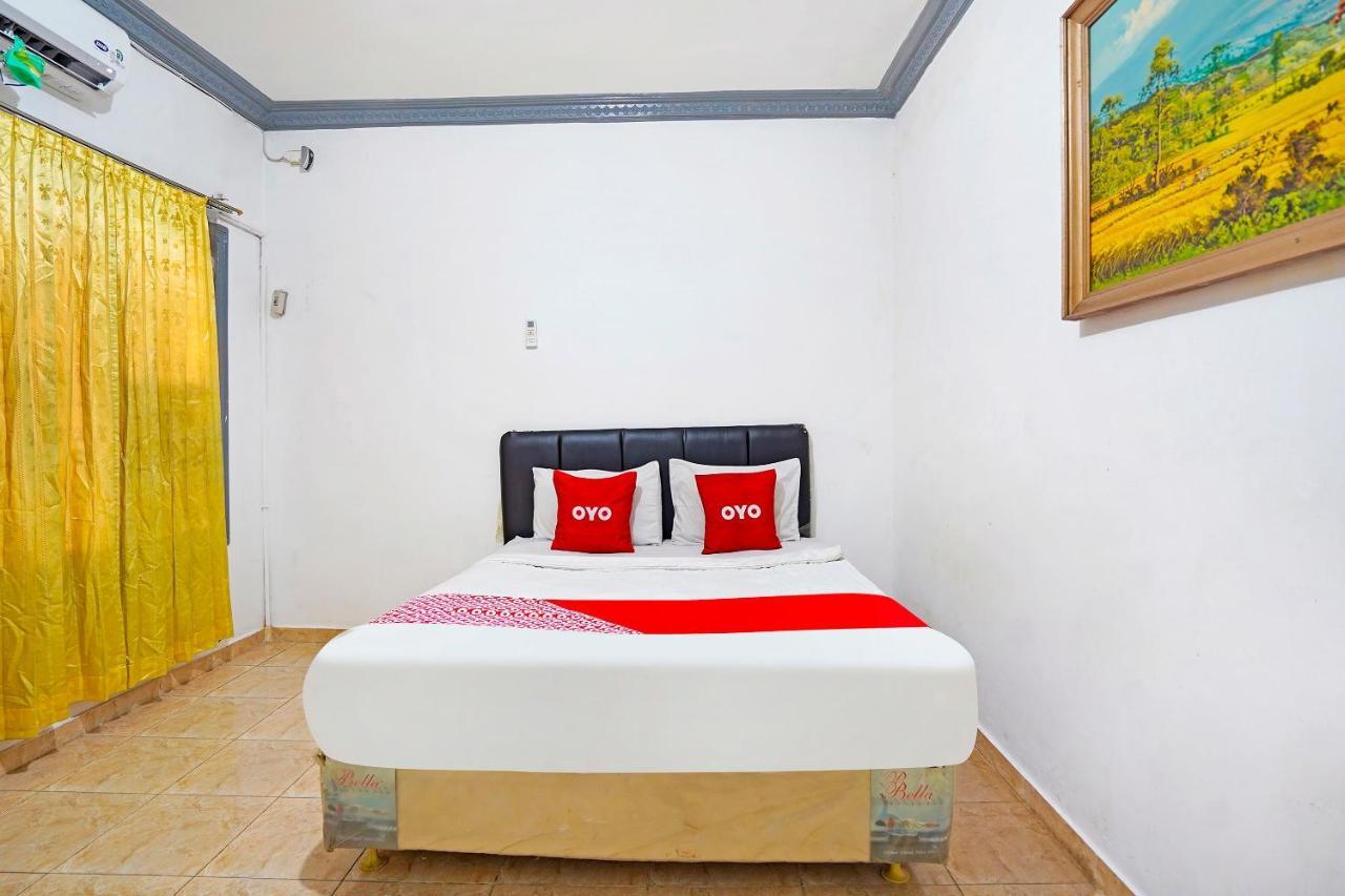 Oyo 91390 Kost Grand Royal Elite Hotel Surabaya Exterior photo